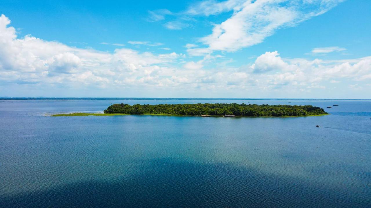 Seclude By The Lake, Alleppey Hotel Alappuzha Buitenkant foto